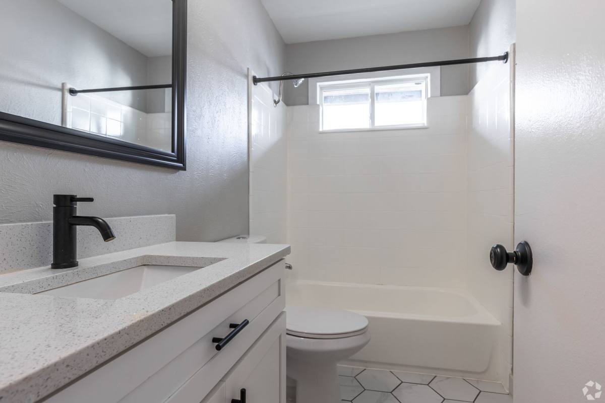 Apartment for rent at 4235 Cole Ave, Dallas, TX 75205