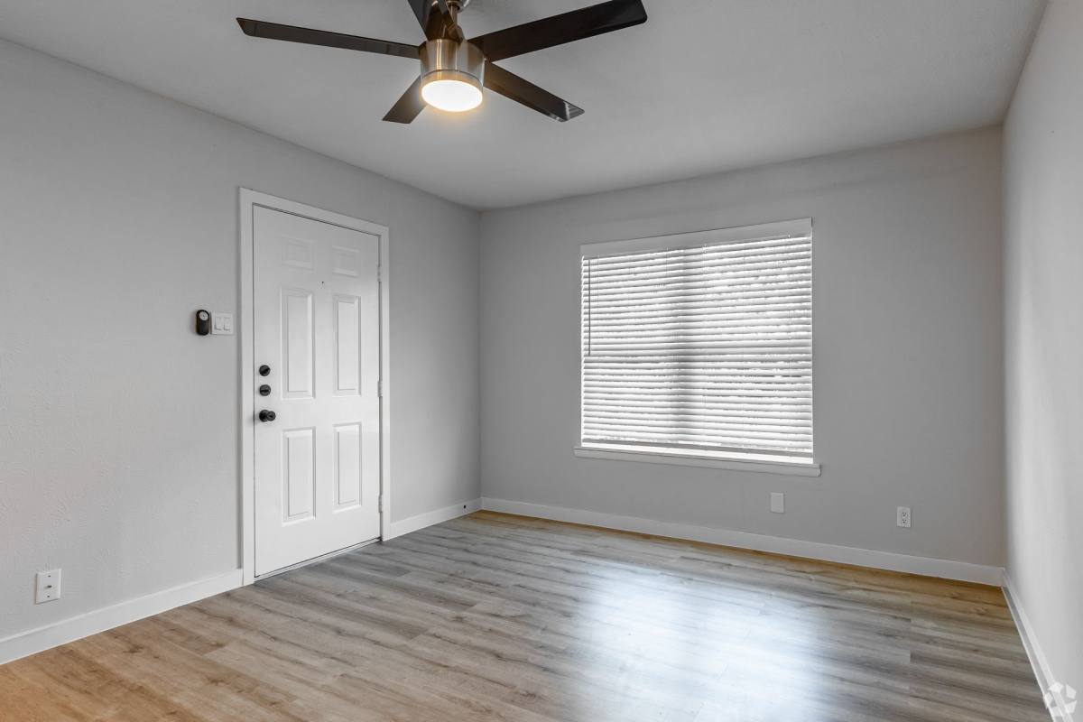 Apartment for rent at 4235 Cole Ave, Dallas, TX 75205