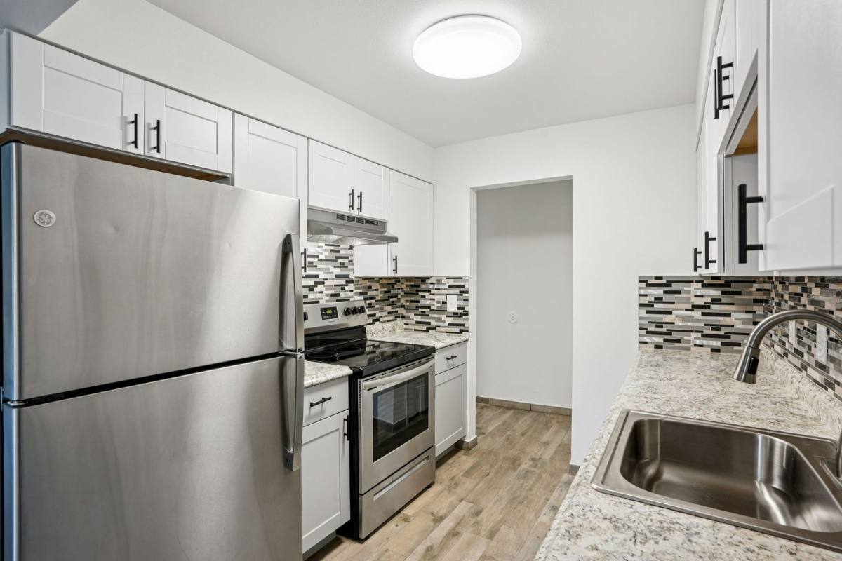 Apartment for rent at 2406 SE Harrison St, Portland, OR 97222