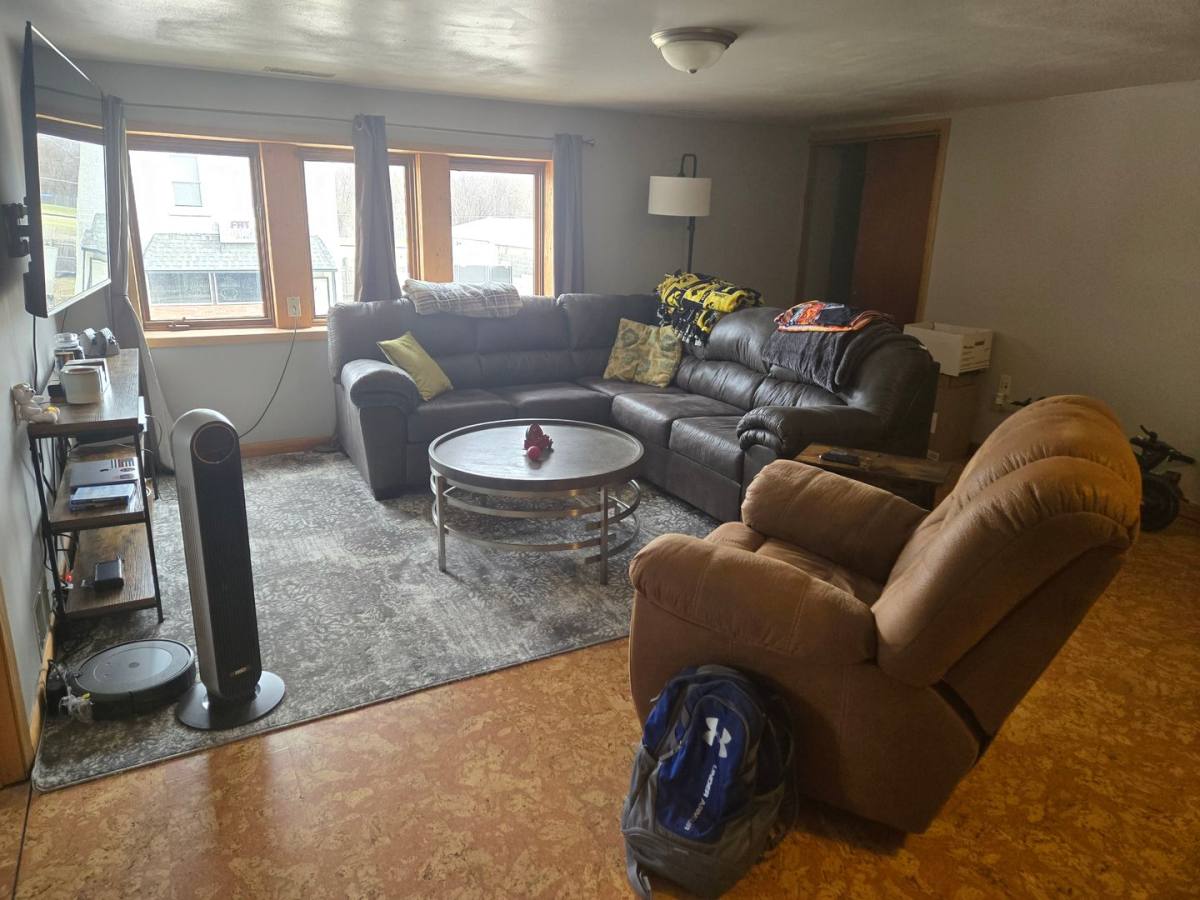 Apartment for rent at 408 Grant St, Van Meter, IA 50261