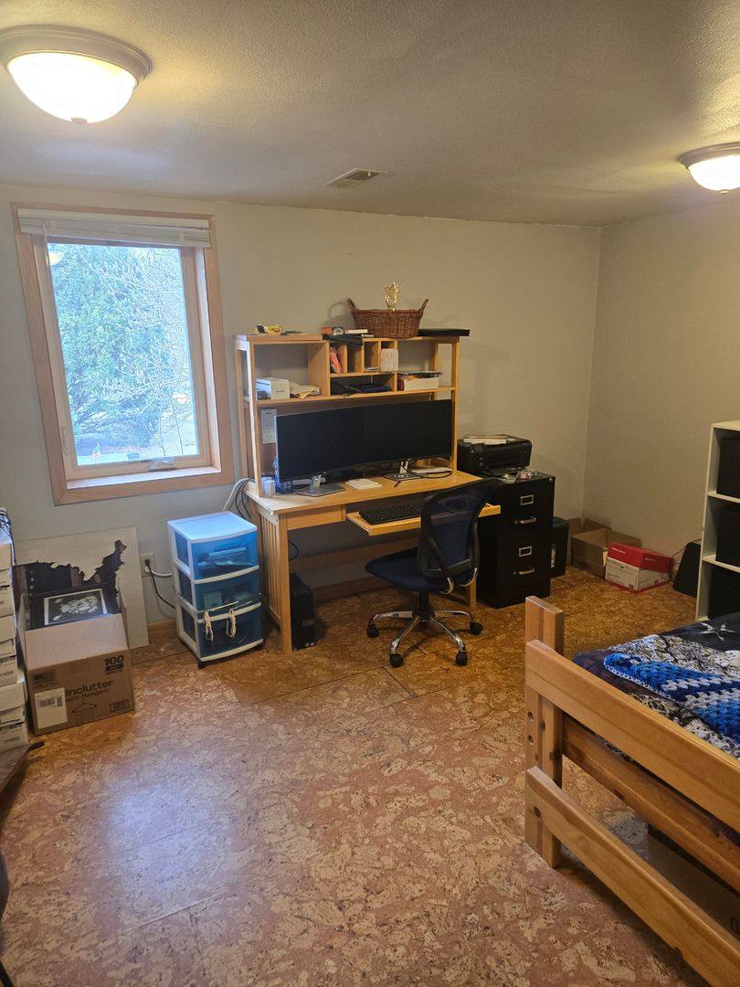 Apartment for rent at 408 Grant St, Van Meter, IA 50261