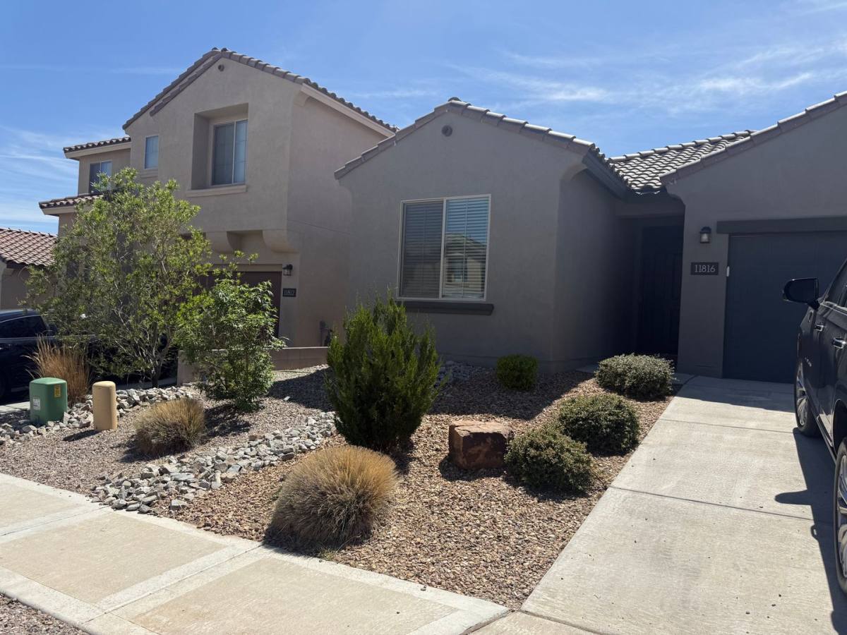 House for rent at 11816 Badger Mountain Trail, Albuquerque, NM 87120