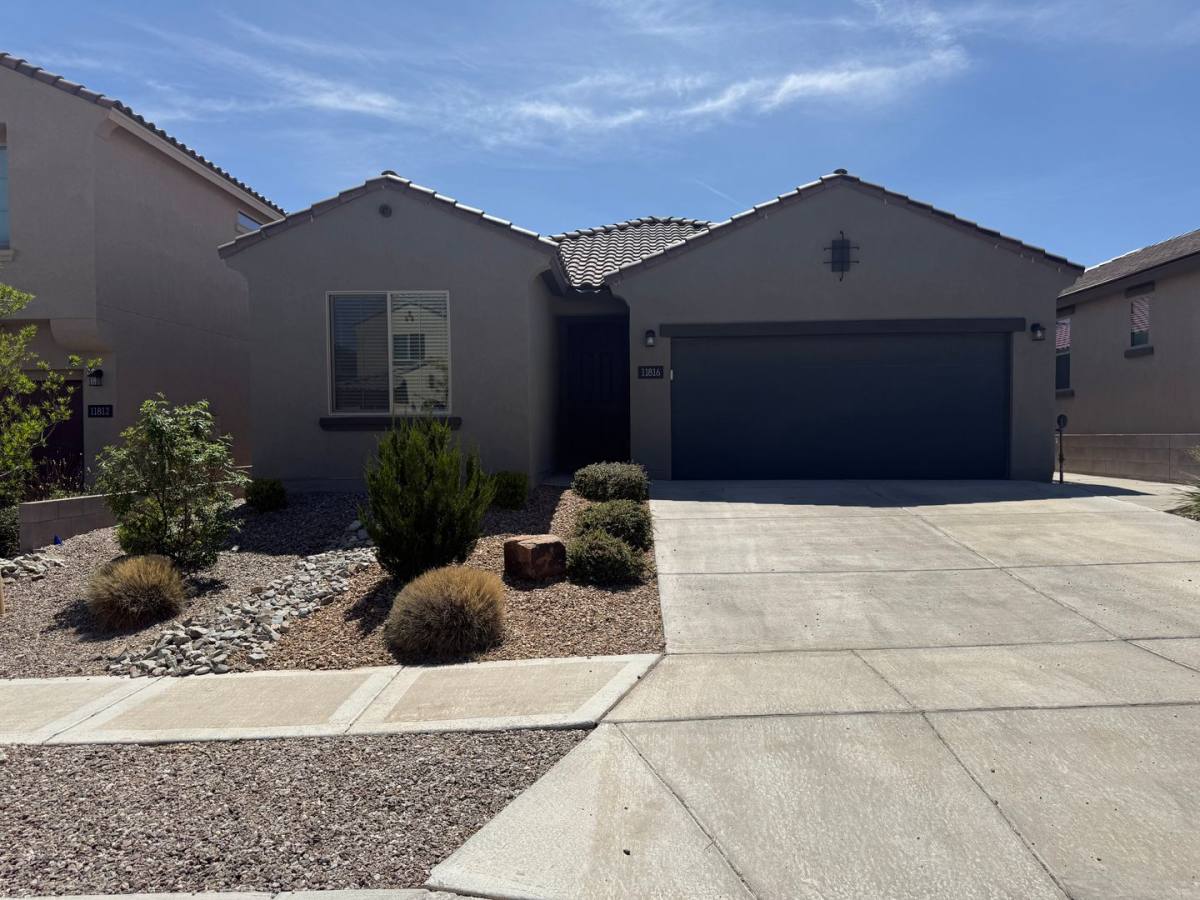 House for rent at 11816 Badger Mountain Trail, Albuquerque, NM 87120