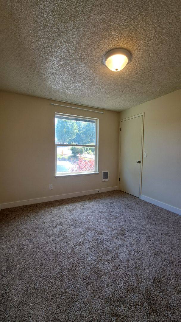 House for rent at 1934 Lincoln Ave SE, Port Orchard, WA 98366