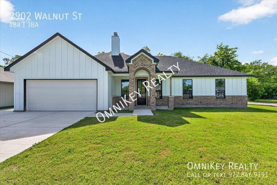 House for rent at 2902 Walnut St, Greenville, TX 75401