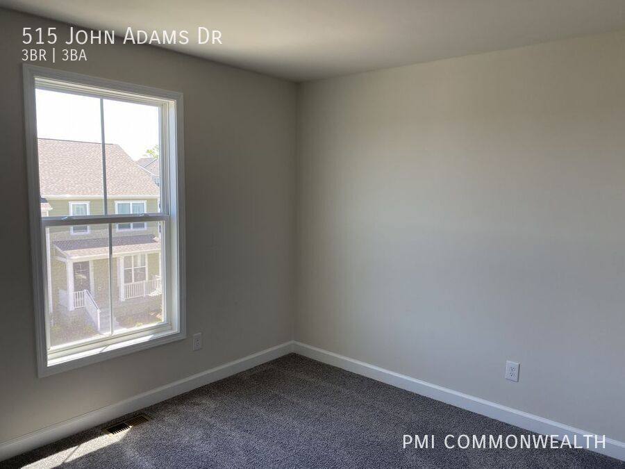 Townhouse for rent at 515 John Adams Dr, Christiansburg, VA 24073
