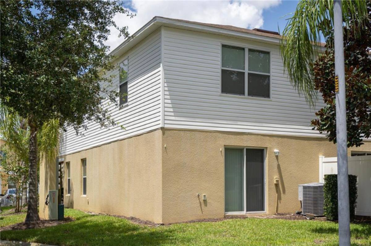 Townhouse for rent at 3105 Seaview Castle Dr, Kissimmee, FL 34746
