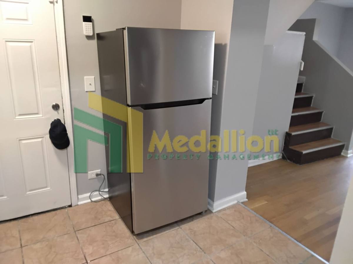 Apartment for rent at 1241 N Ashland Ave, Chicago, IL 60622