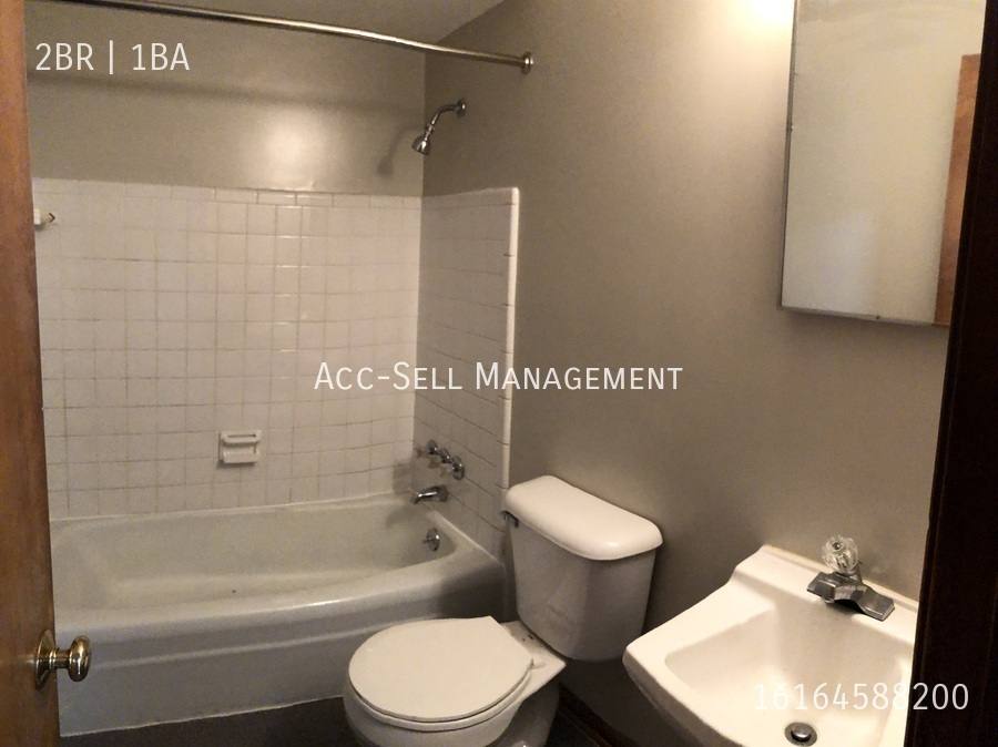 Apartment for rent at 1855 Prairie Parkway #B, Wyoming, MI 49509