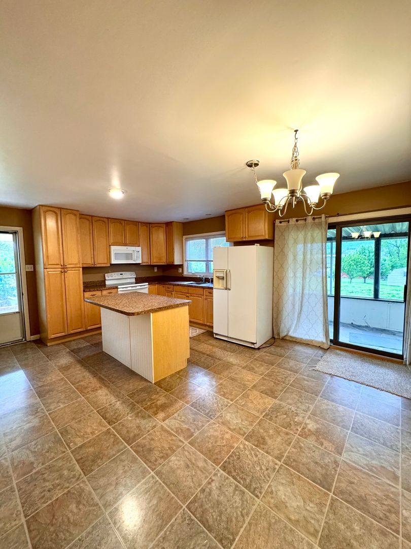 House for rent at 8861 Pats Lane, McGaheysville, VA 22840