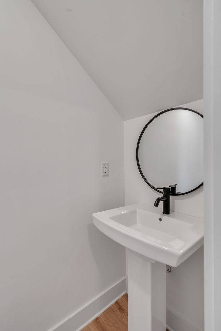 Condo for rent at 102 Duke St, Nashville, TN 37207