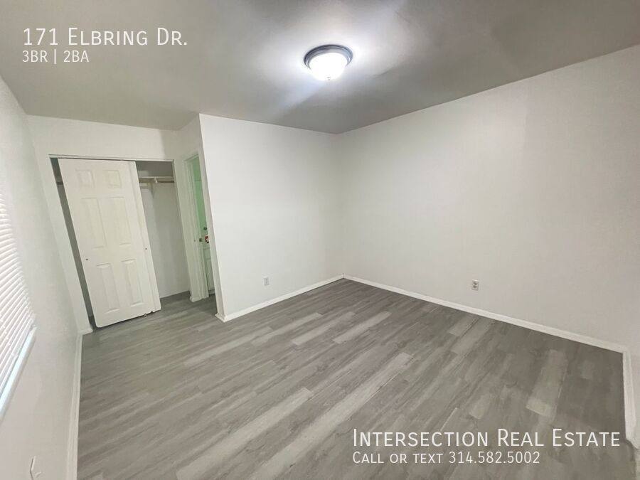 House for rent at 171 Elbring Dr, Saint Louis, MO 63135