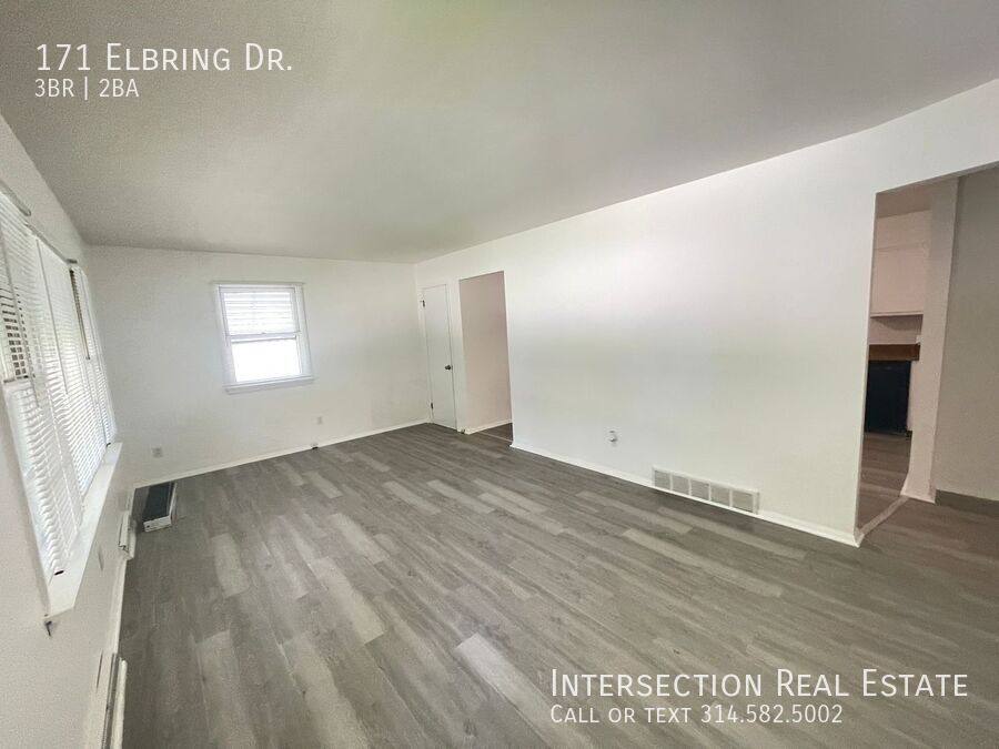 House for rent at 171 Elbring Dr, Saint Louis, MO 63135