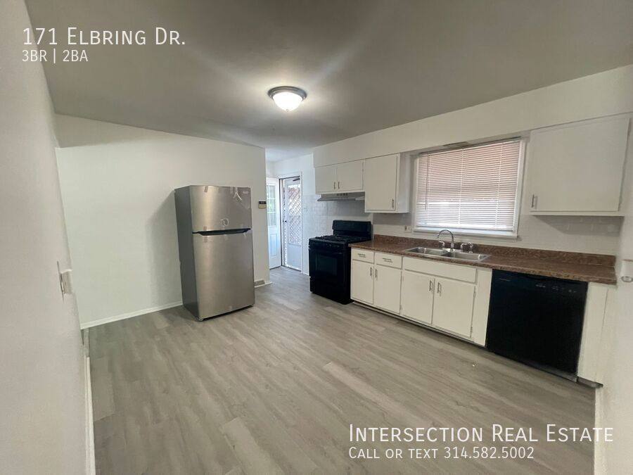 House for rent at 171 Elbring Dr, Saint Louis, MO 63135