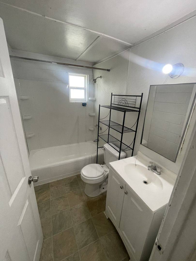 Townhouse for rent at 1119 Gregg St, Raleigh, NC 27601