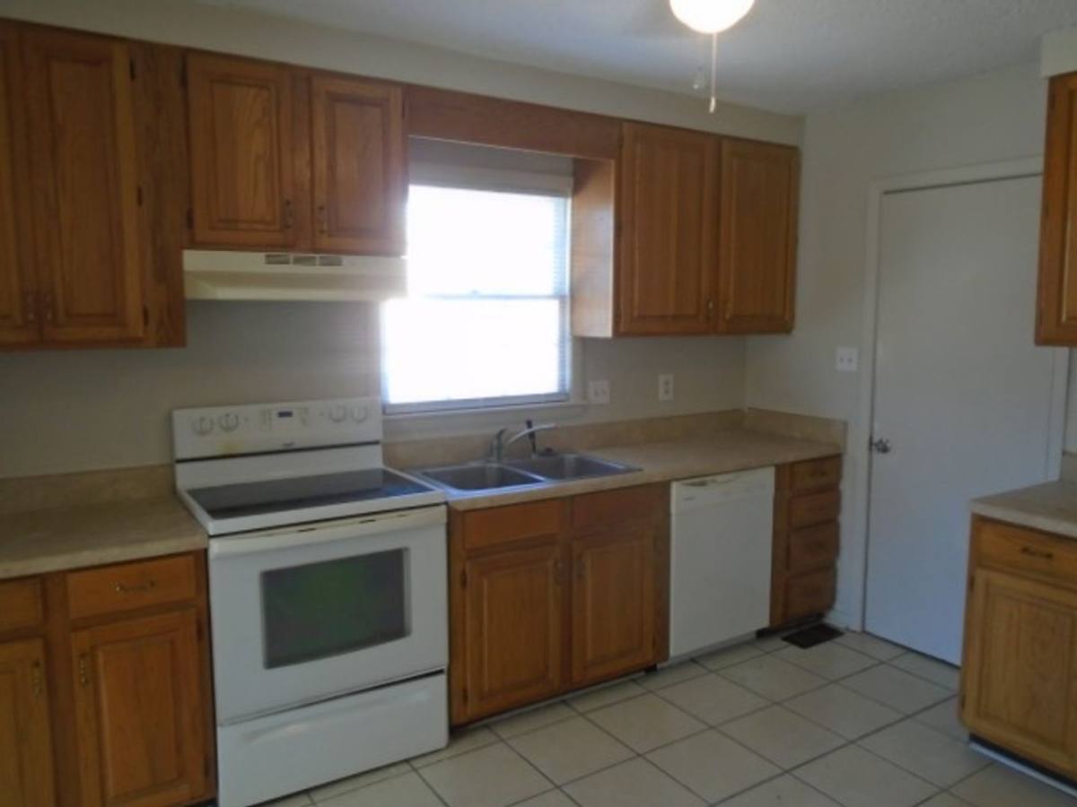 House for rent at 2253 Rustic Trail, Fayetteville, NC 28306