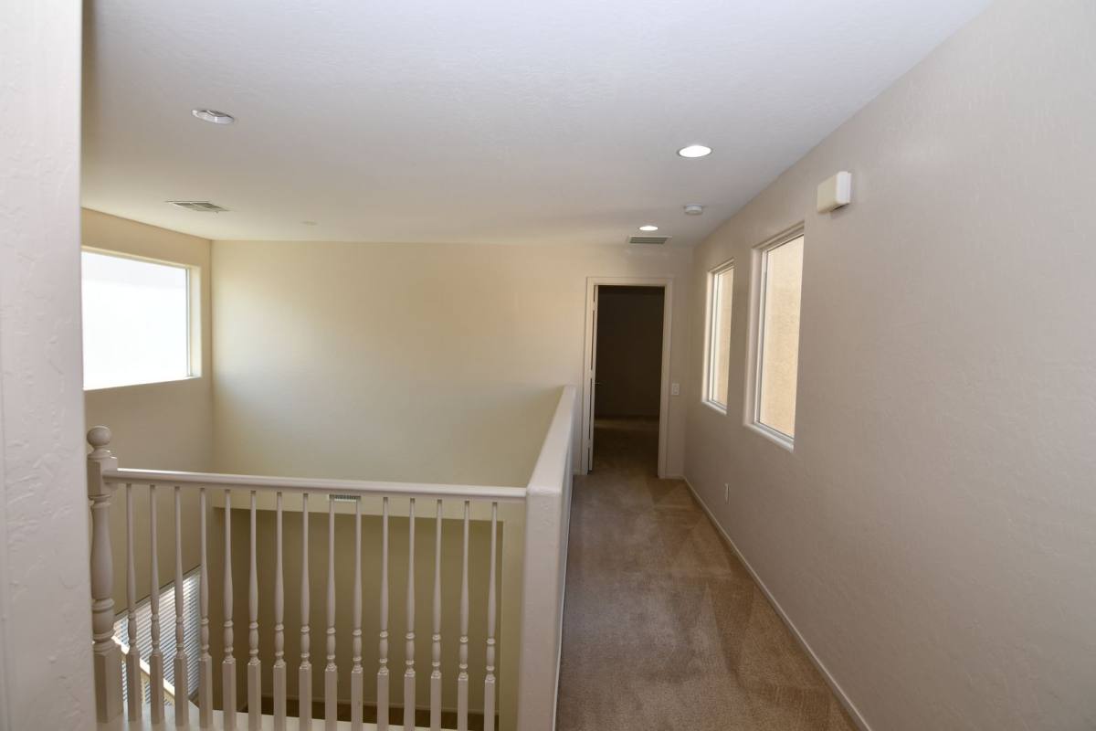 House for rent at 2689 Niddrie Ave, Henderson, NV 89044