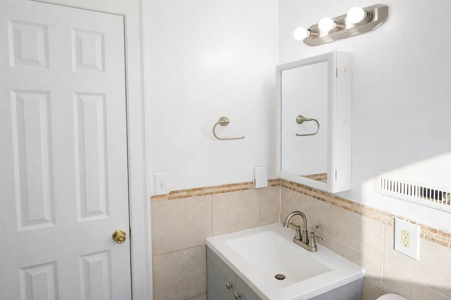 House for rent at 4441 E 131st St, Cleveland, OH 44105