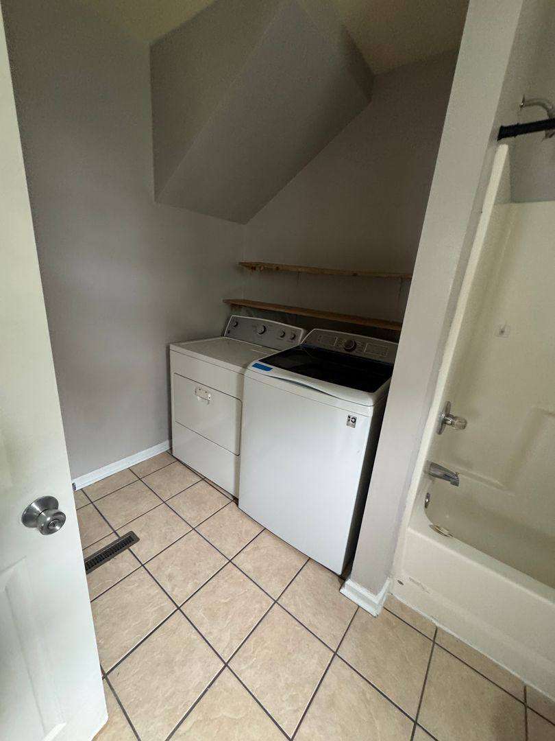 House for rent at 1251 Lafayette Ave NE, Grand Rapids, MI 49505
