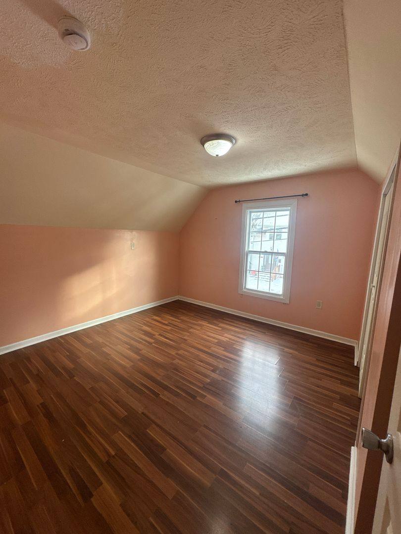 House for rent at 1251 Lafayette Ave NE, Grand Rapids, MI 49505