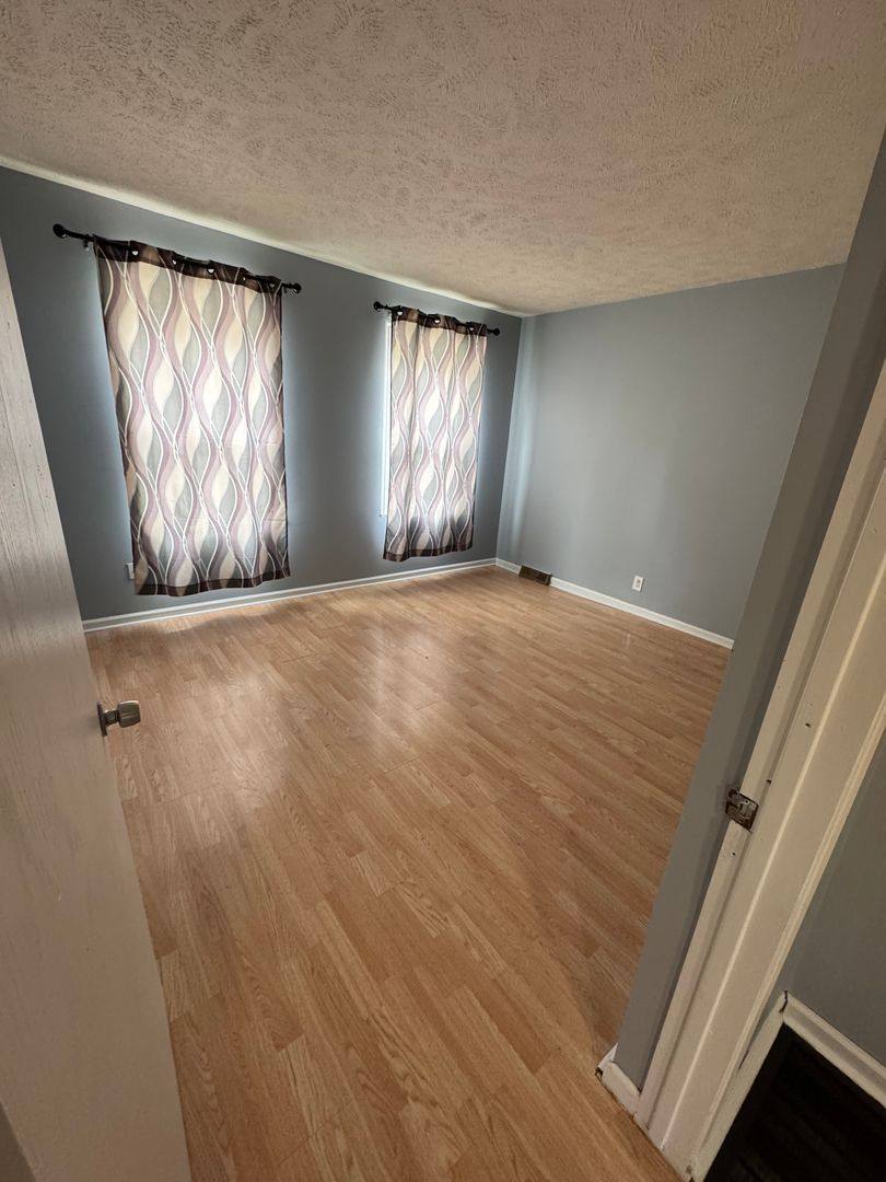 House for rent at 1251 Lafayette Ave NE, Grand Rapids, MI 49505