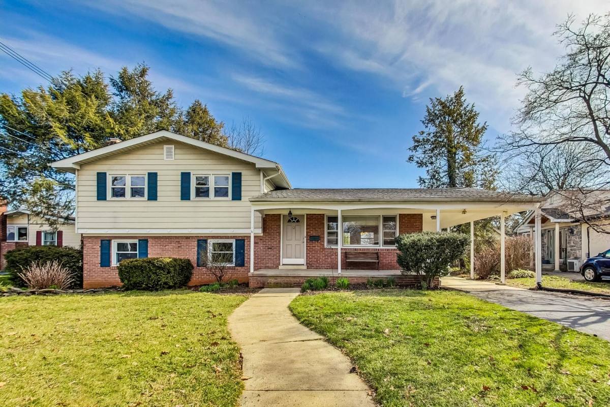 House for rent at 1208 Pinewood Dr, Frederick, MD 21701