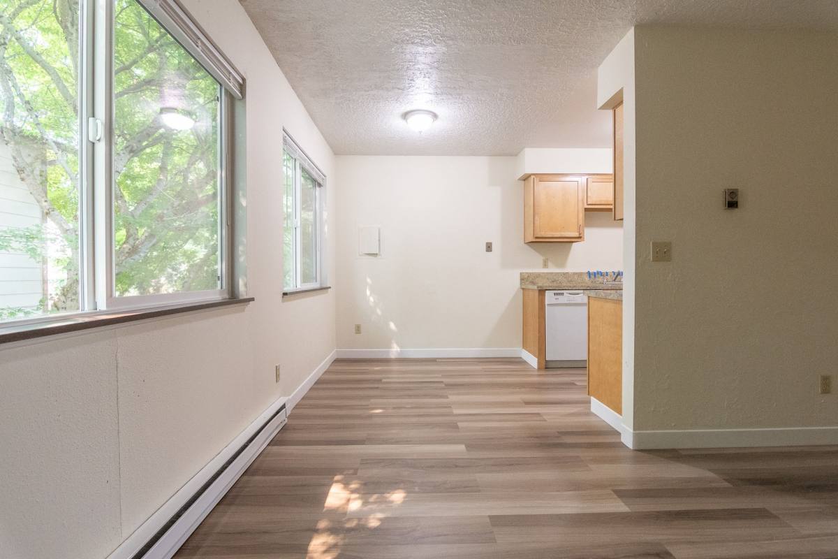 Apartment for rent at 2232 SE Pine, Portland, OR 97214