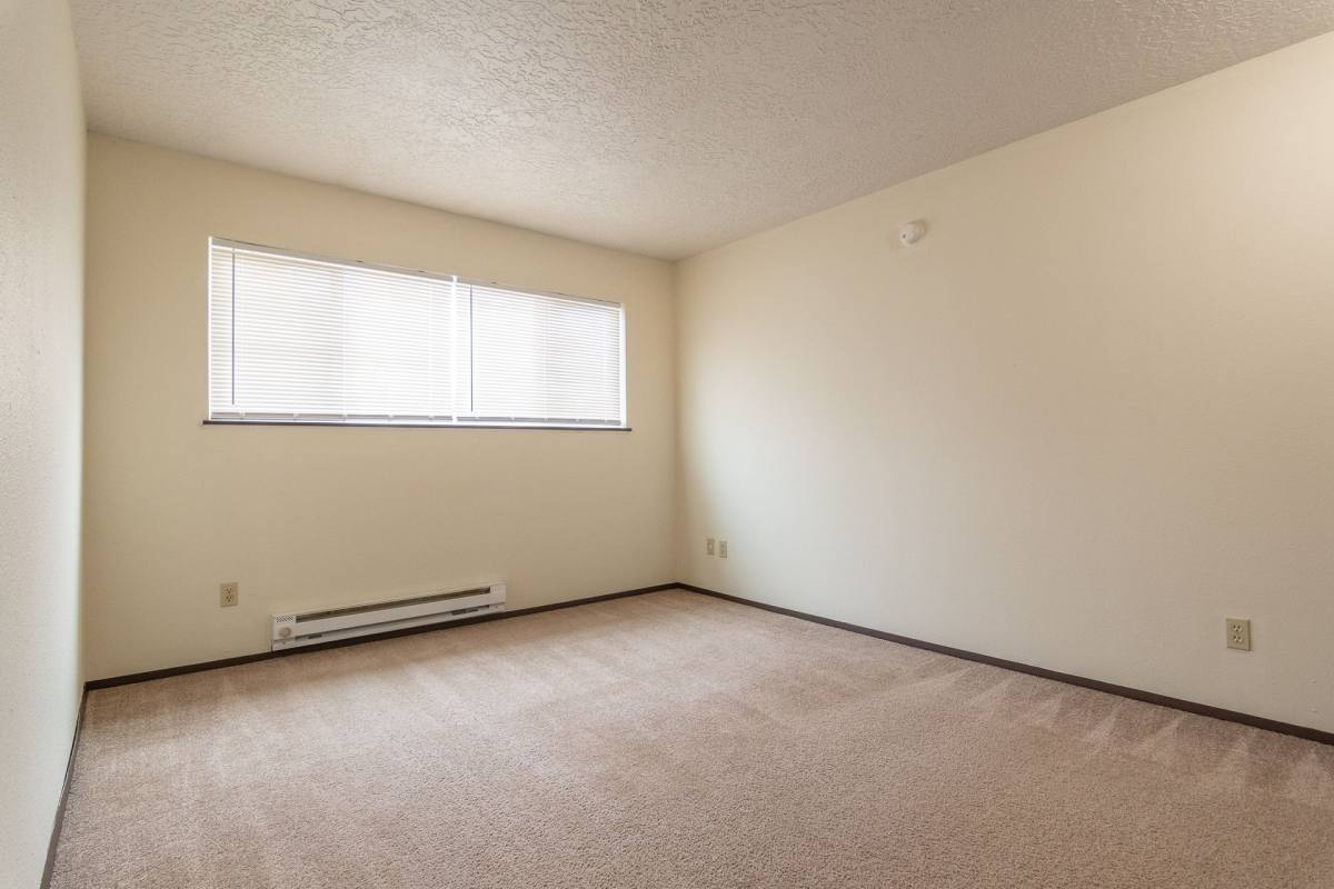 Apartment for rent at 2232 SE Pine, Portland, OR 97214