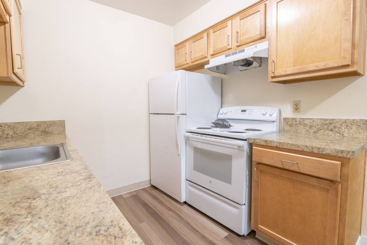 Apartment for rent at 2232 SE Pine, Portland, OR 97214