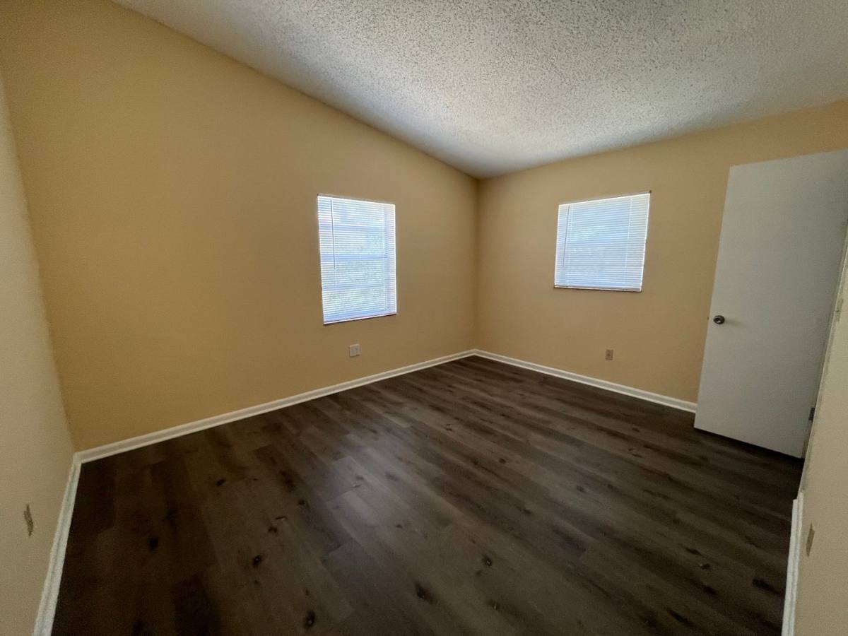Apartment for rent at 1058-1060 W 7th St, West Palm Beach, FL 33404