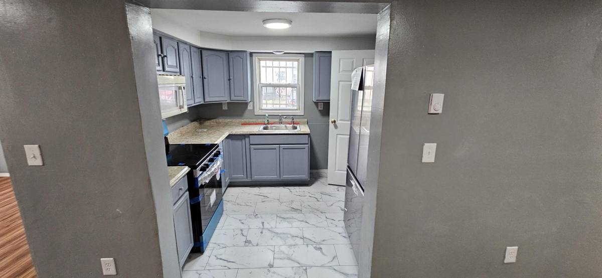 Townhouse for rent at 12 N 11th St, Newark, NJ 07107