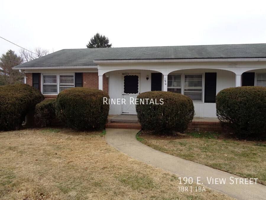 Apartment for rent at 190 E View St, Dayton, VA 22821