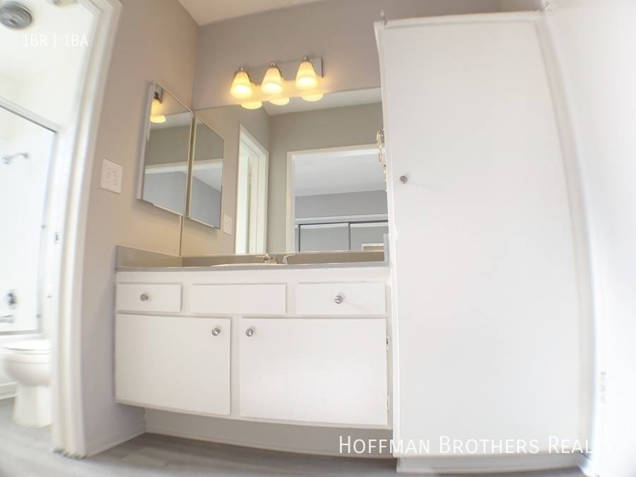 Apartment for rent at 3610 Midvale Ave #115, Los Angeles, CA 90034