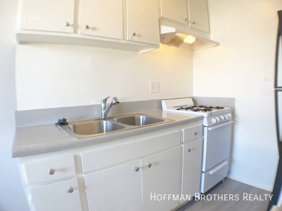 Apartment for rent at 3610 Midvale Ave #115, Los Angeles, CA 90034