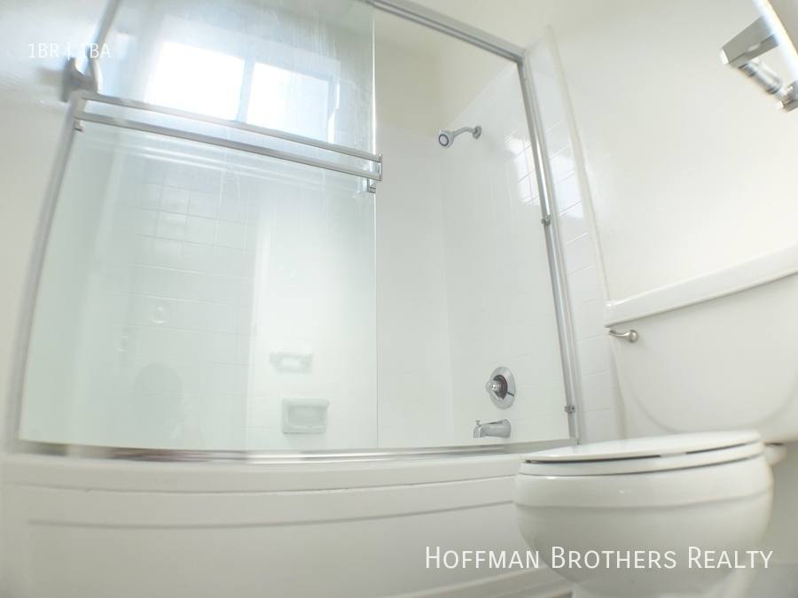 Apartment for rent at 3610 Midvale Ave #115, Los Angeles, CA 90034