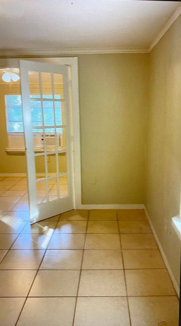Apartment for rent at 1306 17th St W, Bradenton, FL 34205