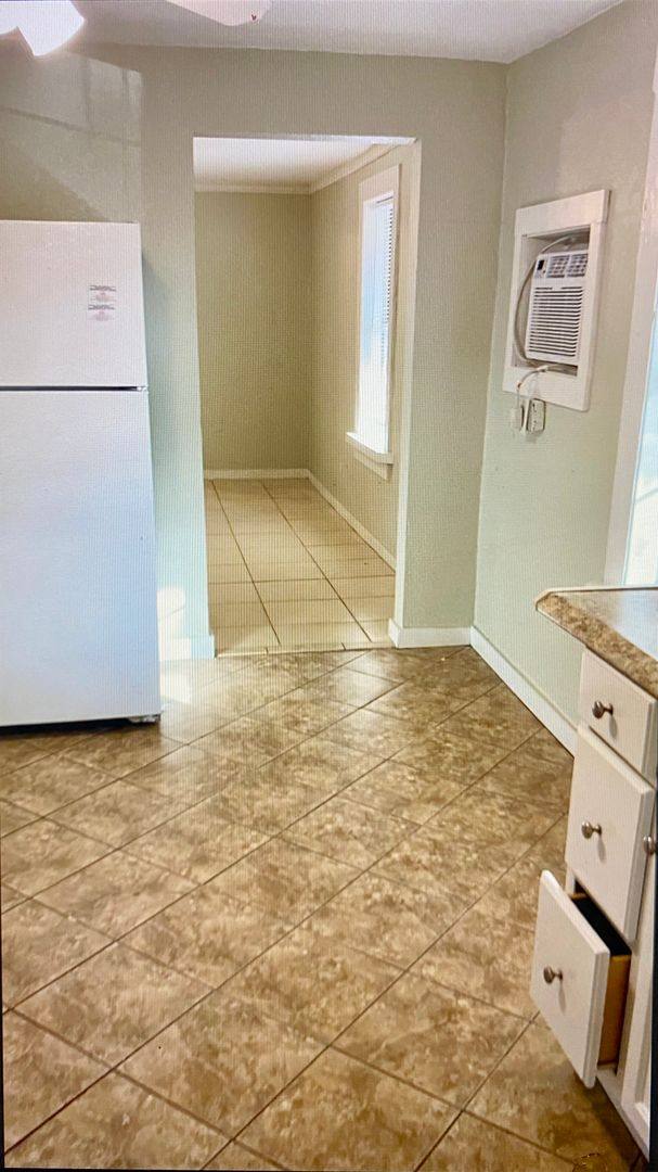 Apartment for rent at 1306 17th St W, Bradenton, FL 34205
