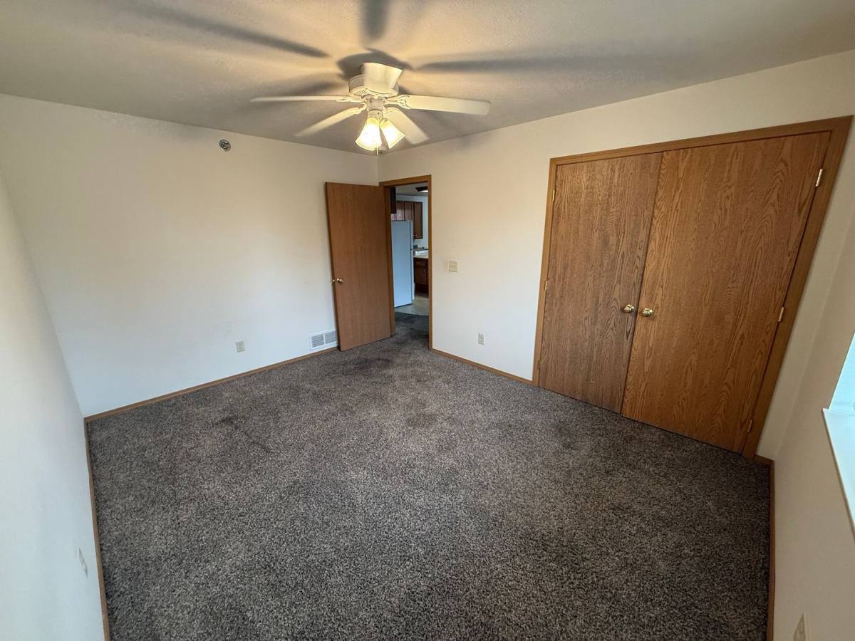 Apartment for rent at 15 11th St NE, Watertown, SD 57201