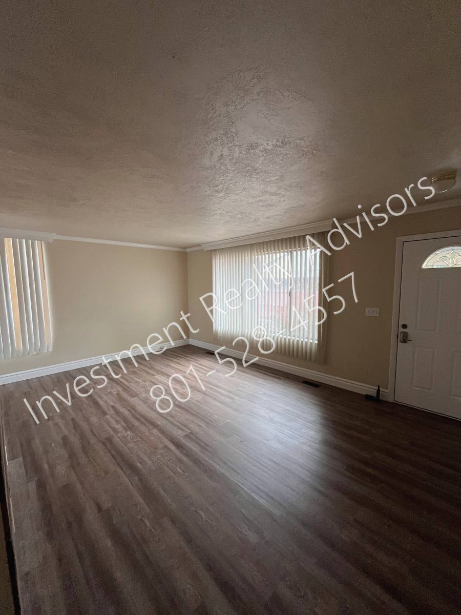 Townhouse for rent at 4580 S Wellington St #A, Salt Lake City, UT 84117