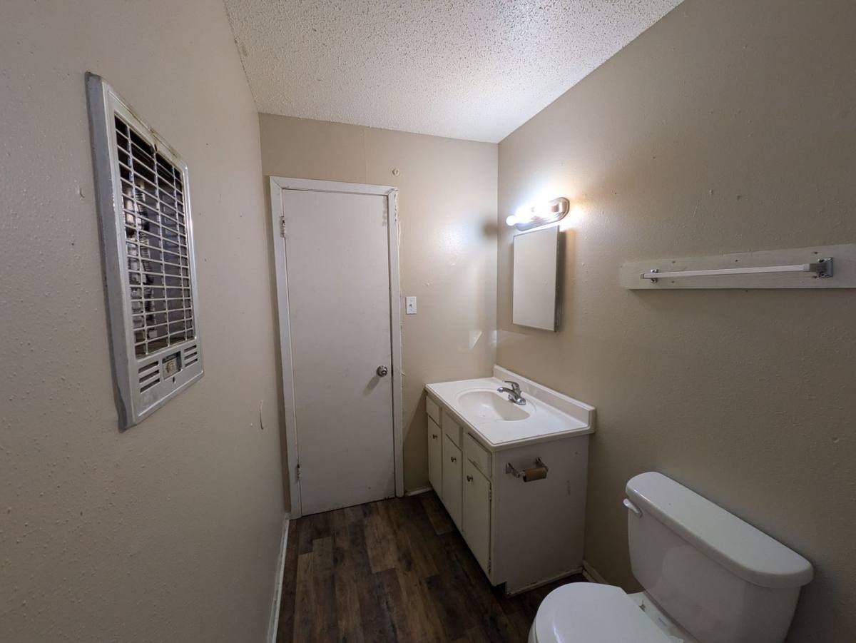 Apartment for rent at 893 Campus St, Beaumont, TX 77705