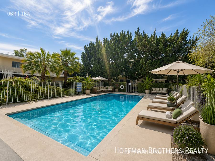 Apartment for rent at 14024 Oxnard St #20, Van Nuys, CA 91401