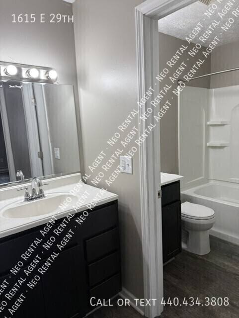Apartment for rent at 1615 E 29th, Lorain, OH 44052