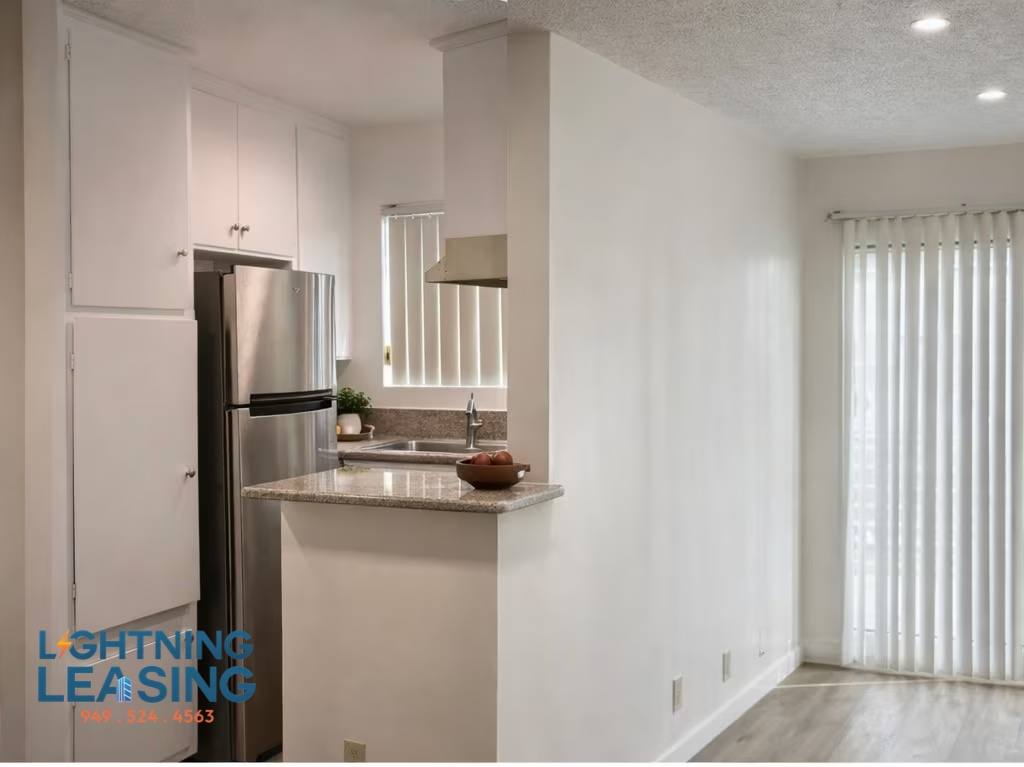 Apartment for rent at 4305 W 5th St #7, Los Angeles, CA 90020