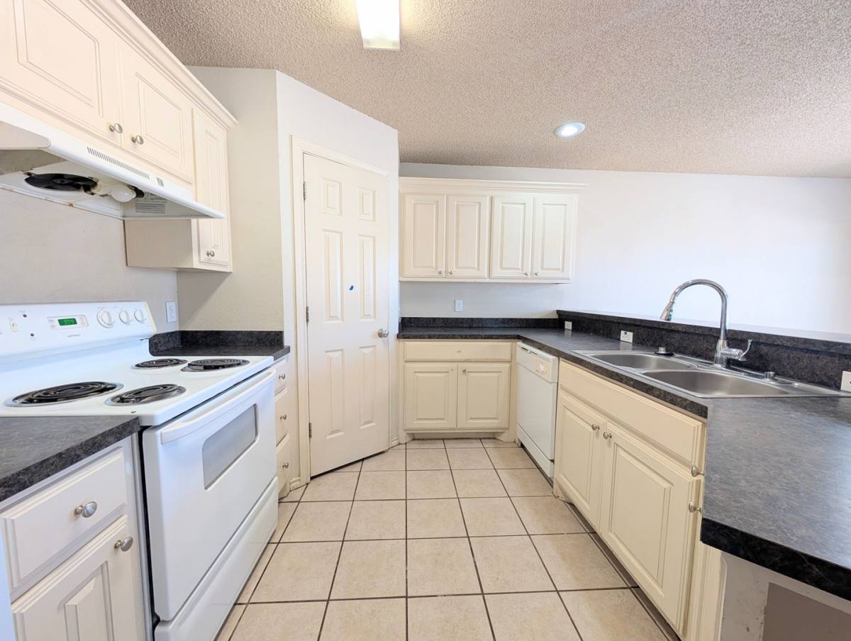Apartment for rent at 3101 110th St, Lubbock, TX 79423