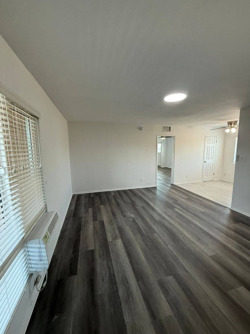Apartment for rent at 2010 Garth Ave, Los Angeles, CA 90034