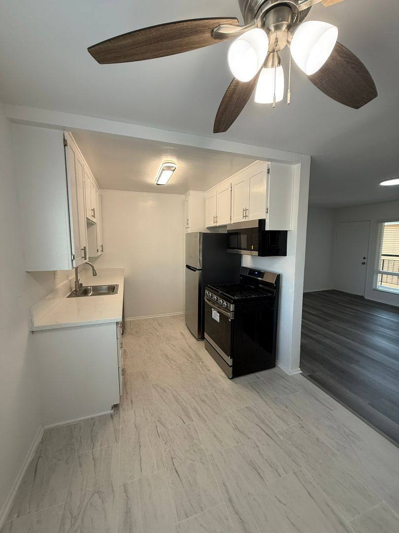 Apartment for rent at 2010 Garth Ave, Los Angeles, CA 90034