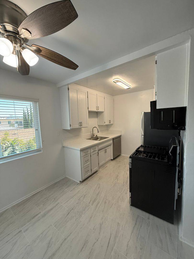 Apartment for rent at 2010 Garth Ave, Los Angeles, CA 90034