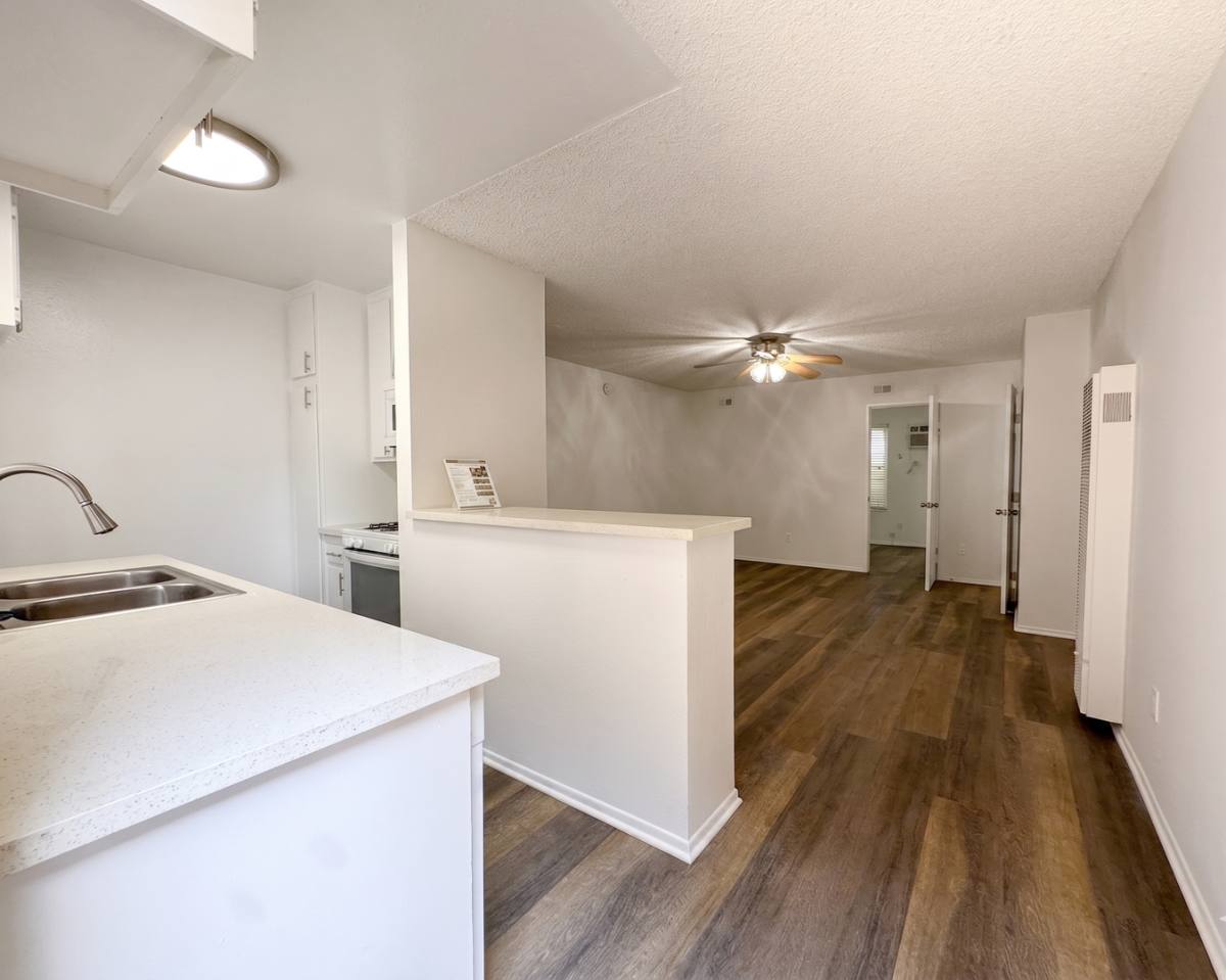Apartment for rent at 6736 Cleon Ave, North Hollywood, CA 91606