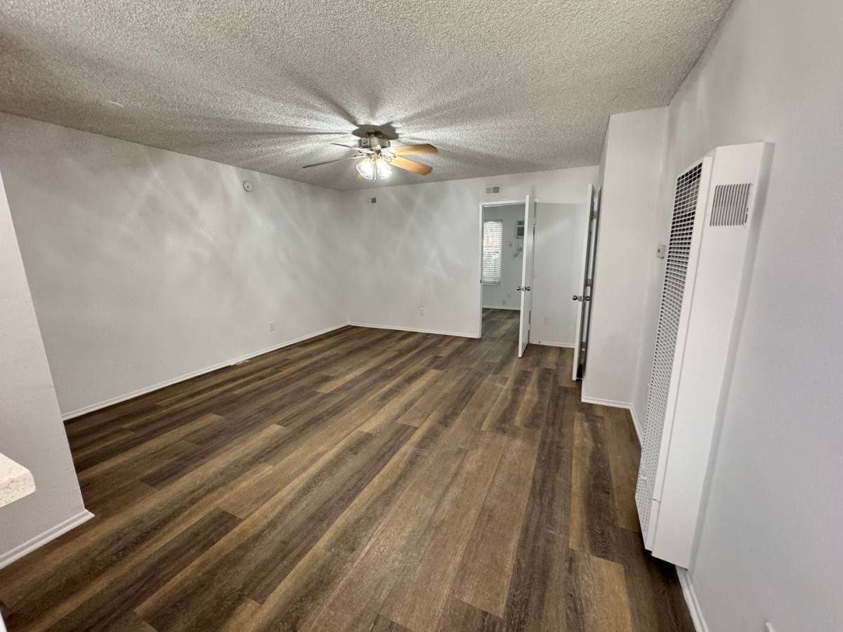 Apartment for rent at 6736 Cleon Ave, North Hollywood, CA 91606