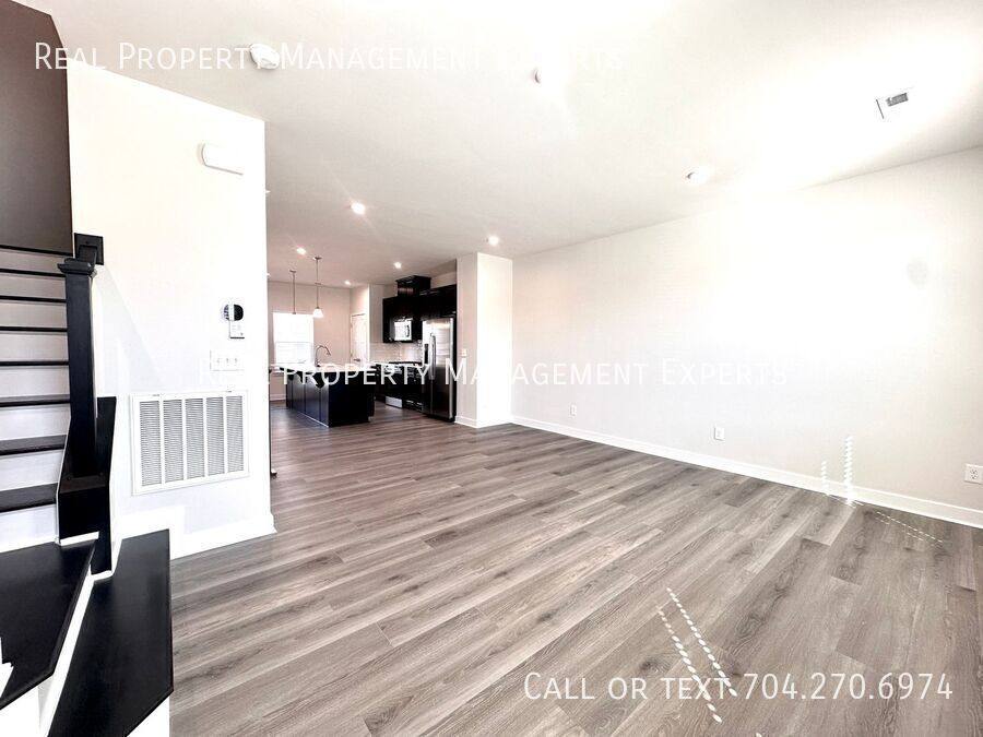 Townhouse for rent at 1410 Newell Towns Lane, Charlotte, NC 28262